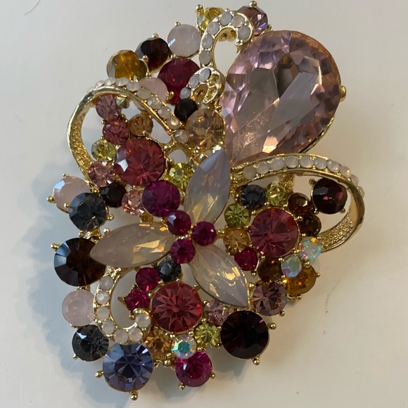 Brooch - Picture 2 of 3